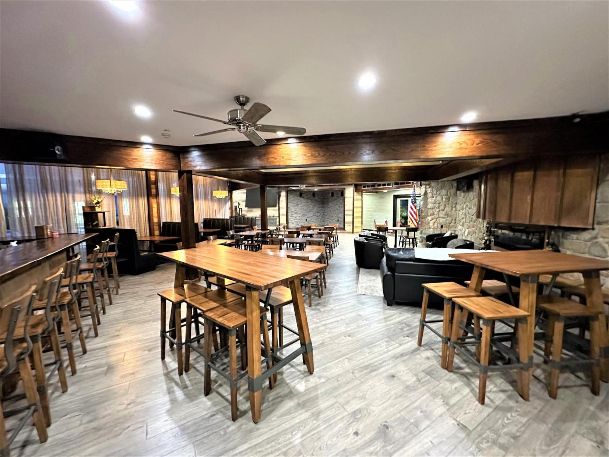 Lakehouse *Hottub*Jacuzzi*Firepit*Bbq*Pool Long Pond Eksteriør bilde